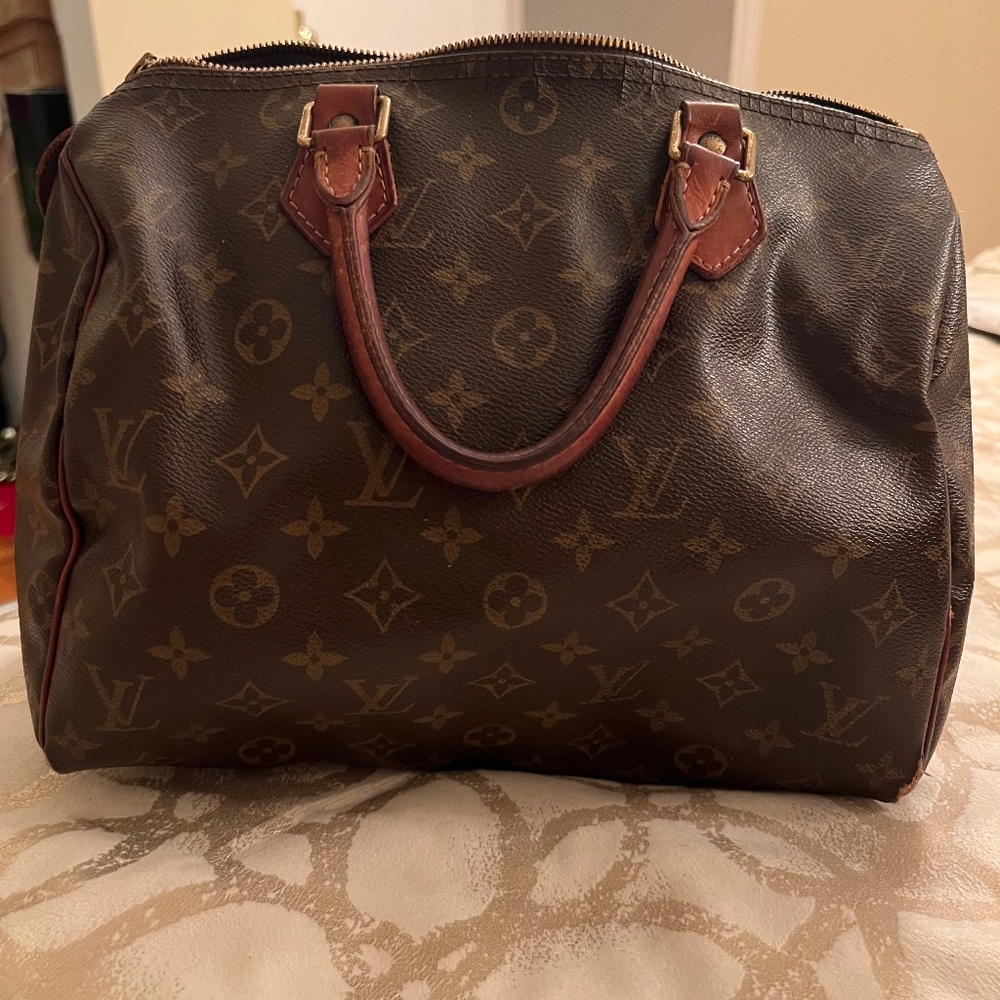 Louis Vuitton Louis Vuitton Monogram Speedy 30
